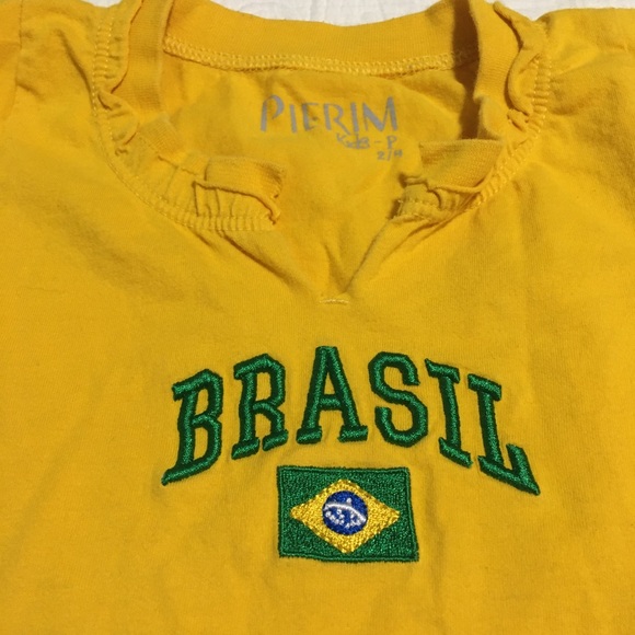 2-4T (6/$20) Brasil Football Fan Wear T-Shirt - Picture 2 of 6